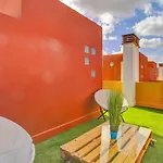 Premium Family House Apartment