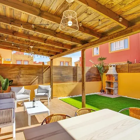 Premium Family House Apartment